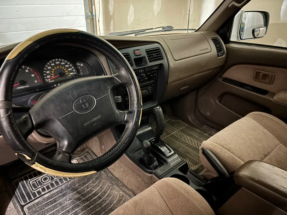 Toyota 4Runner 1999 photo 3
