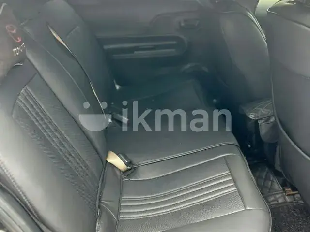 Toyota Aqua 2014 photo 4