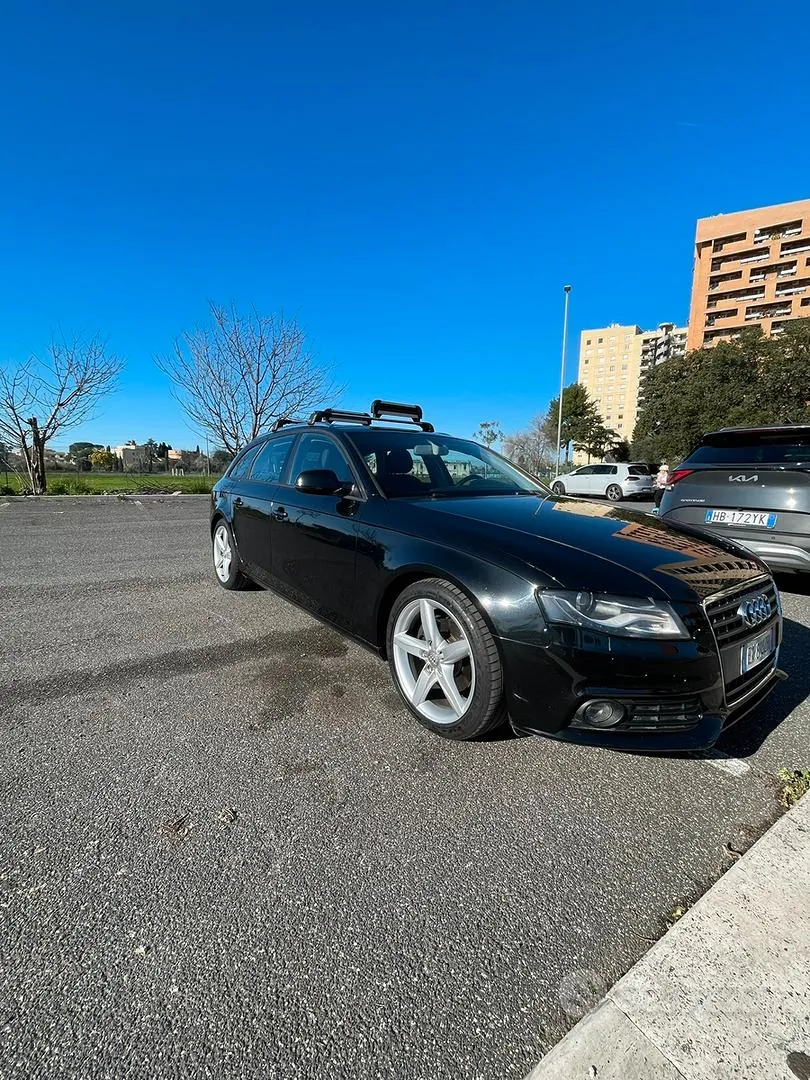 Audi A4 2012 photo 2