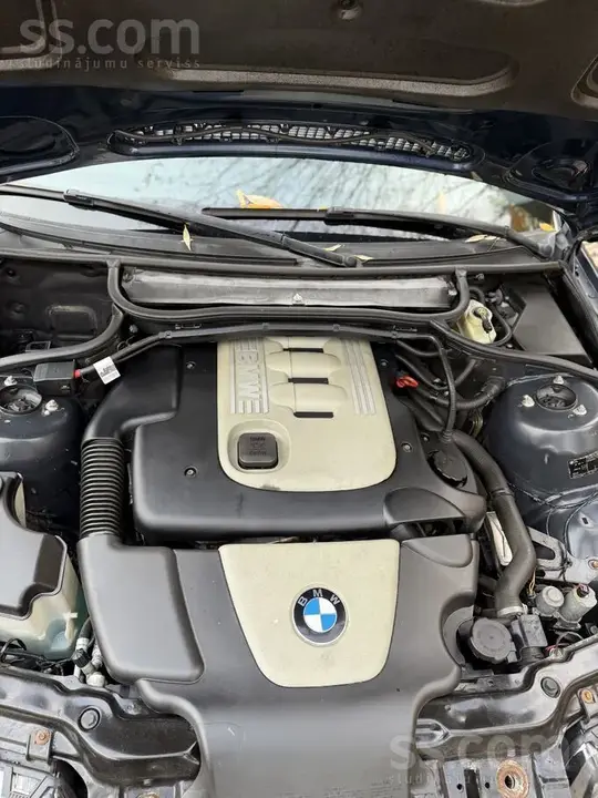 BMW 318 2004 photo 3