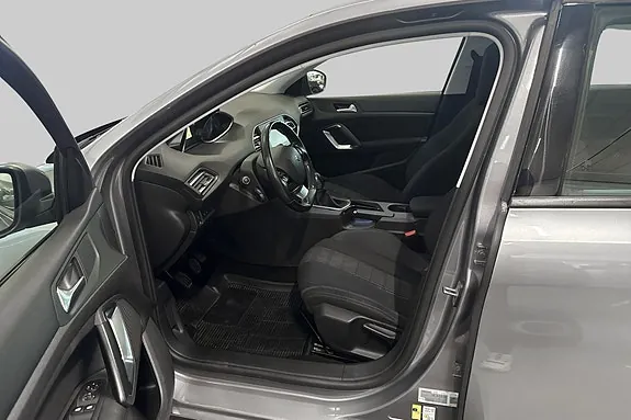 Peugeot 308 2015 photo 5