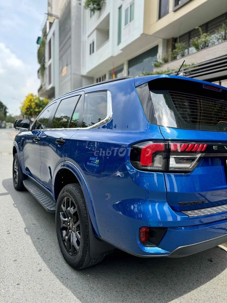 Ford Everest 2023 photo 3