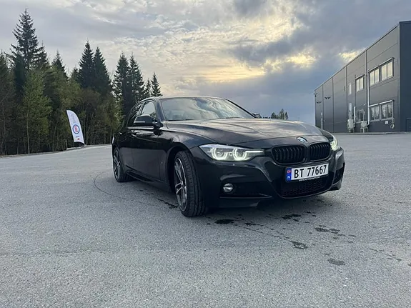 BMW 330E 2018 photo 3