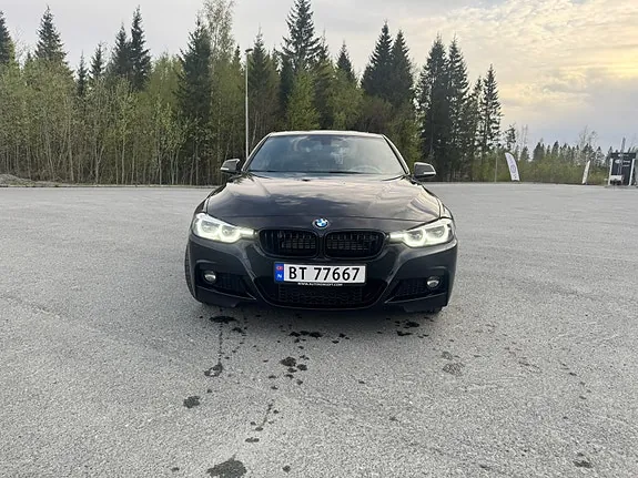 BMW 330E 2018 photo 2