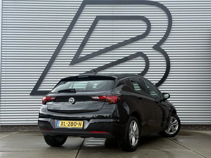 Opel Astra 2019 photo 3