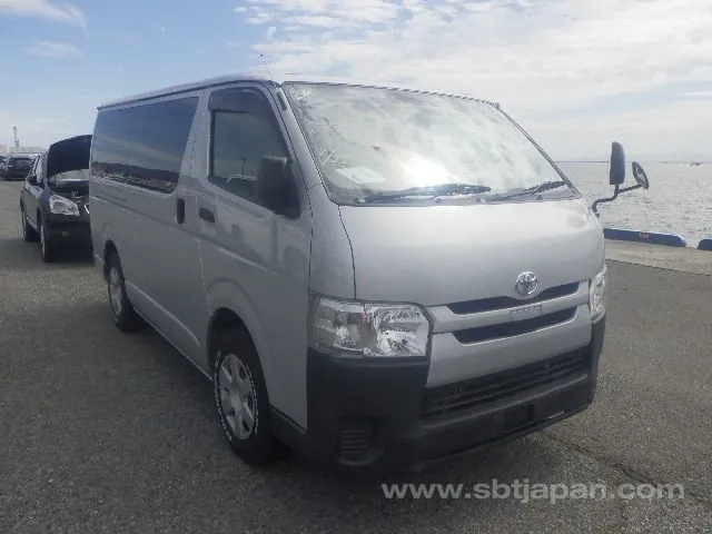 Toyota Regiusace Van