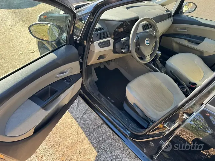 Fiat Grande Punto 2008 photo 3