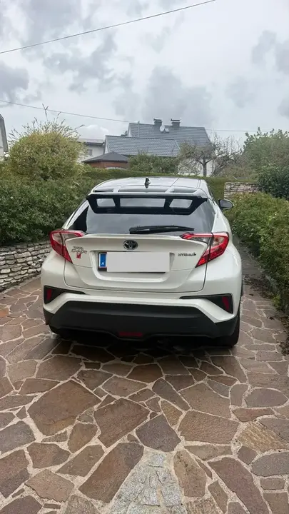 Toyota C-Hr 2018 photo 3