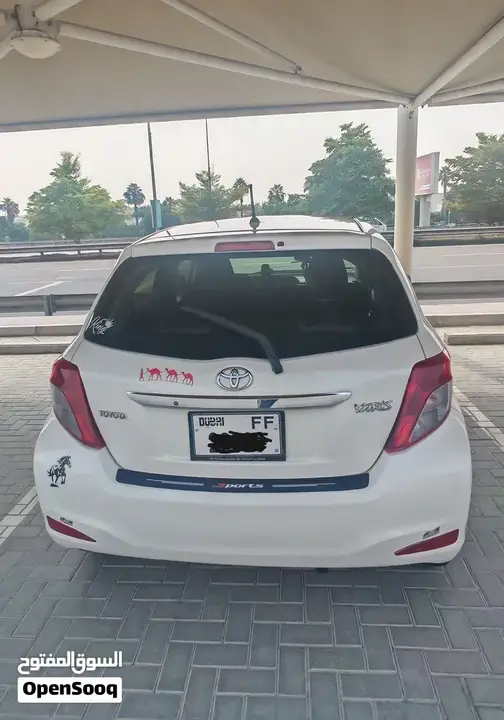 Toyota Yaris 2013 photo 3