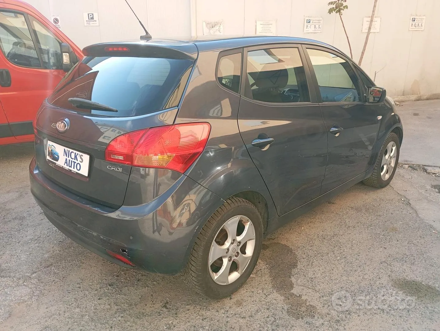 Kia Venga 2012 photo 4