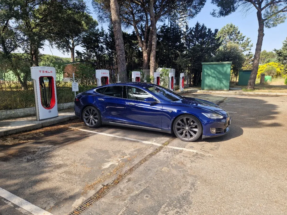 Tesla Model S