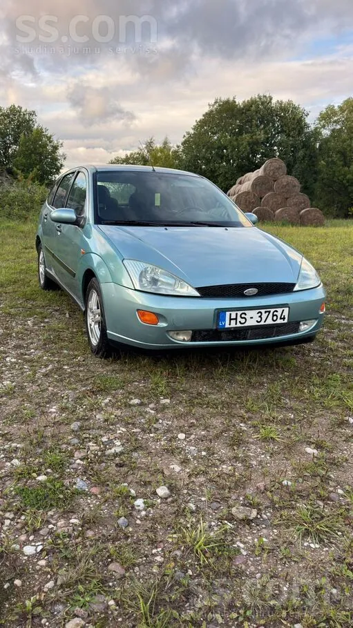 Ford Focus 1998 photo 2