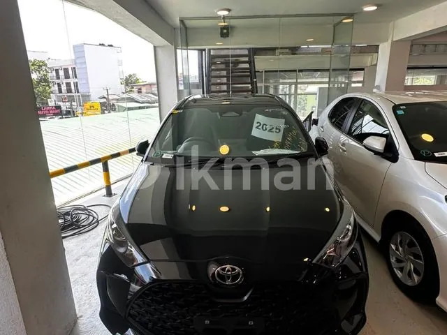 Toyota Yaris 2025 photo 2