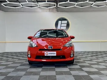 Toyota Aqua 2014 photo 3