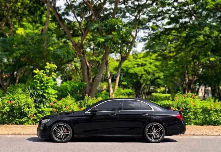 Mercedes-Benz E-Class 2016 photo 2