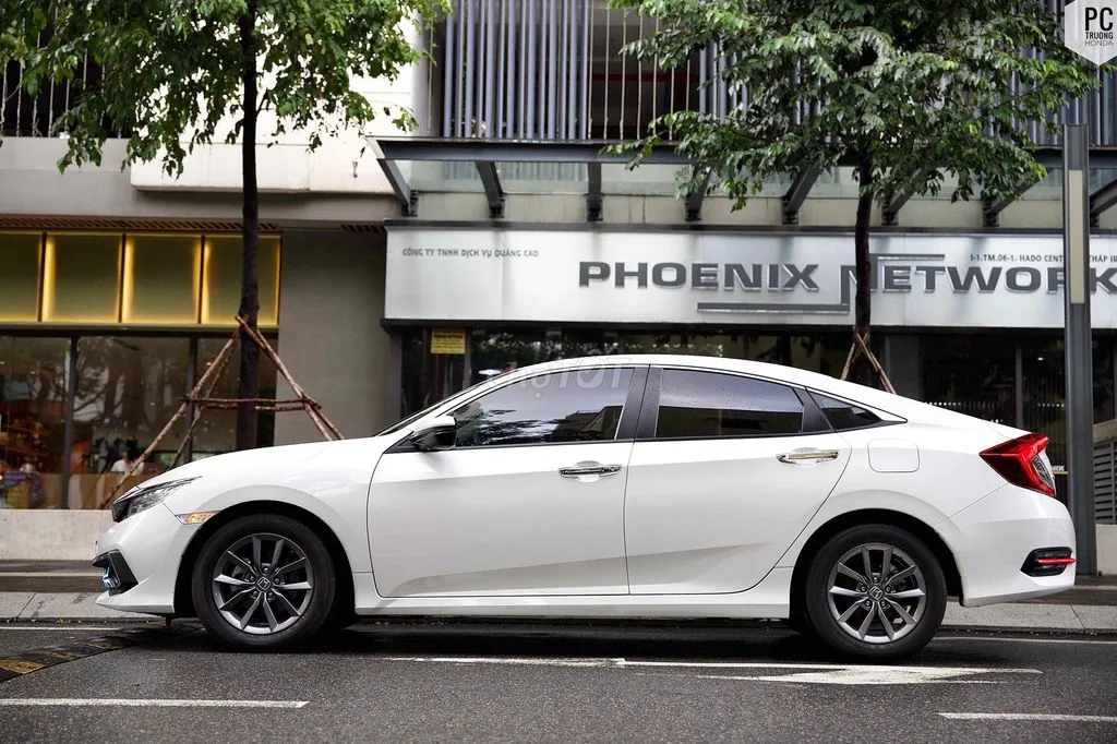 Honda Civic 2020 photo 3