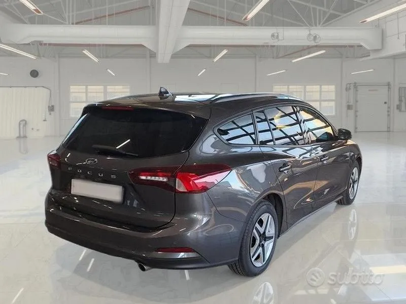 Ford Focus 2023 photo 4