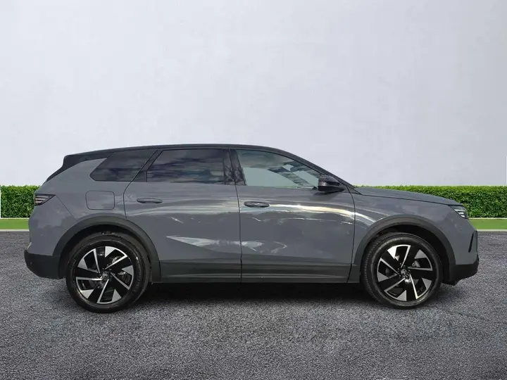 Vauxhall Grandland 2025 photo 3