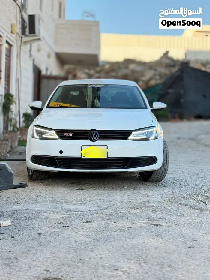 Volkswagen Jetta 2013 photo 2