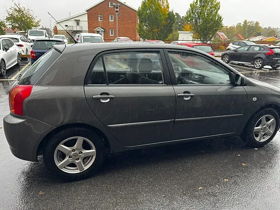 Toyota Corolla 2004 photo 4