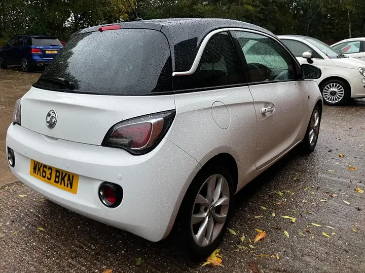 Vauxhall Adam 2013 photo 4