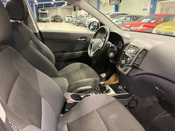 Hyundai I30 2011 photo 5