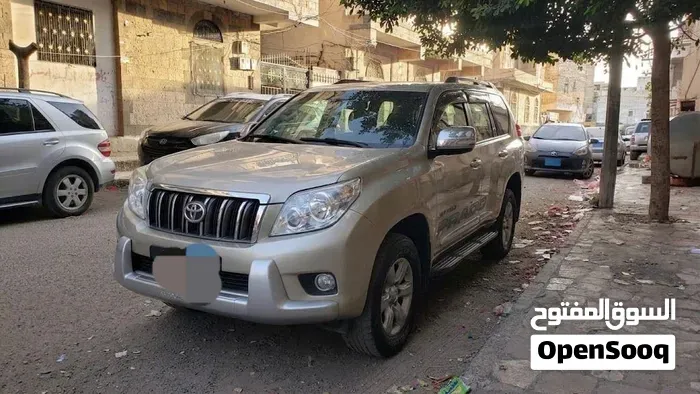 Toyota Prado 2010 photo 2