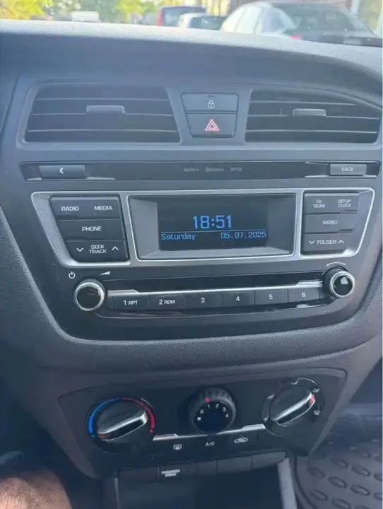 Ford C-Max 2011 photo 2