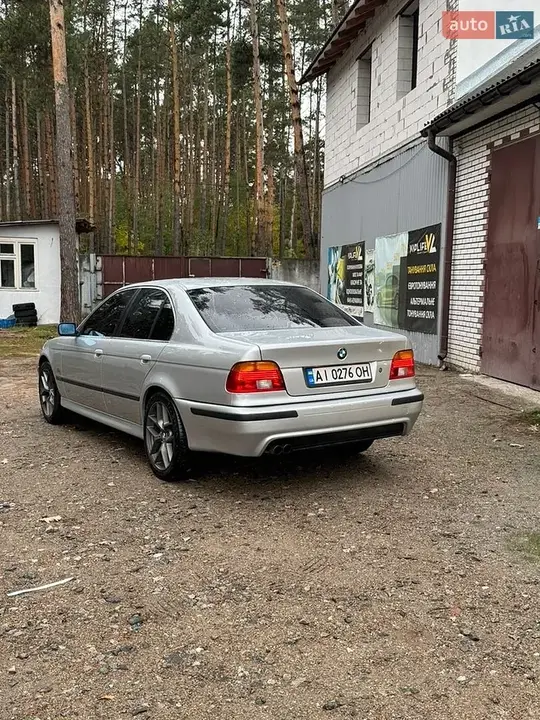 BMW 5 Series 2003 photo 4