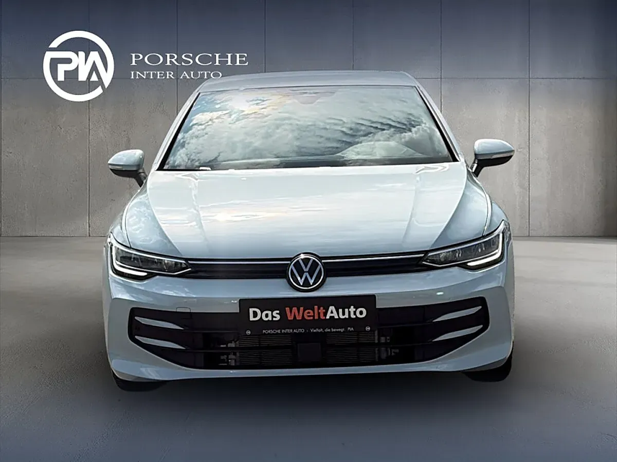 Volkswagen Golf 2025 photo 2