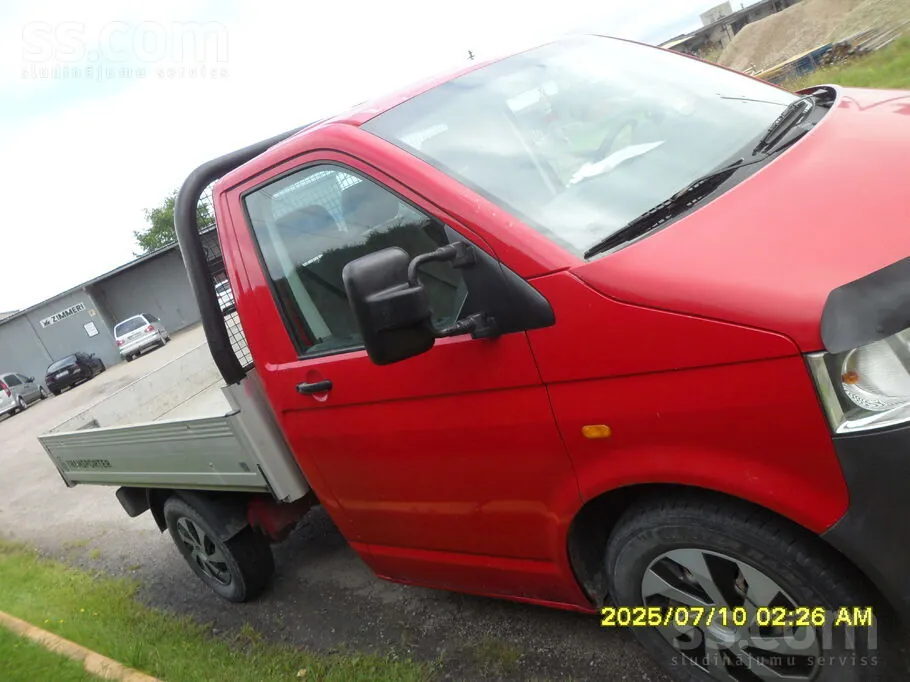 Volkswagen T5 2005 photo 3