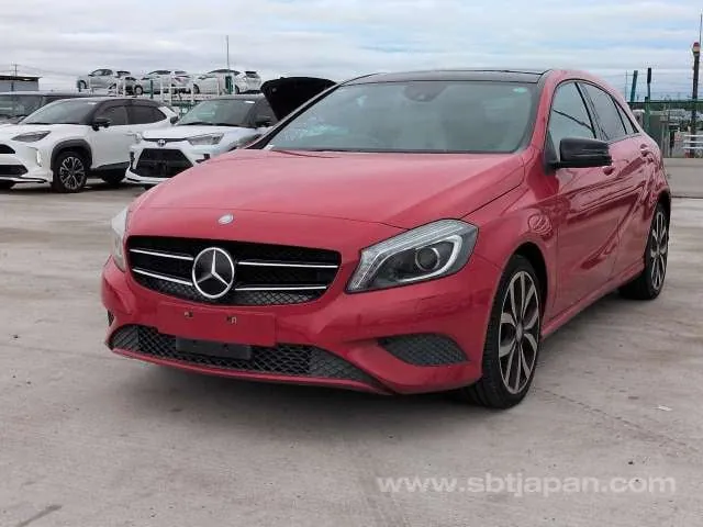 Mercedes-Benz A-Class 2015 photo 2