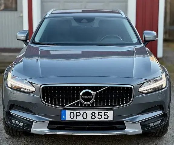 Volvo V90 Cross Country 2018 photo 2
