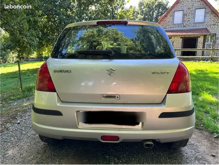 Suzuki Swift 2007 photo 4