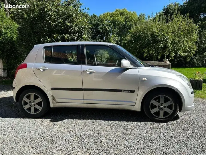 Suzuki Swift 2007 photo 2