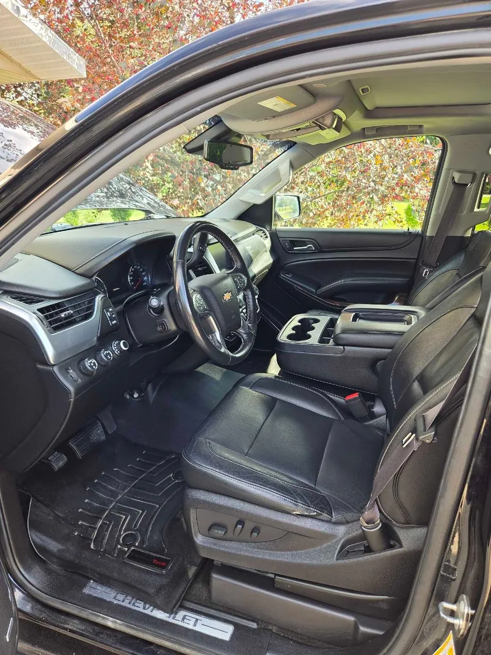 Chevrolet Suburban 2017 photo 5
