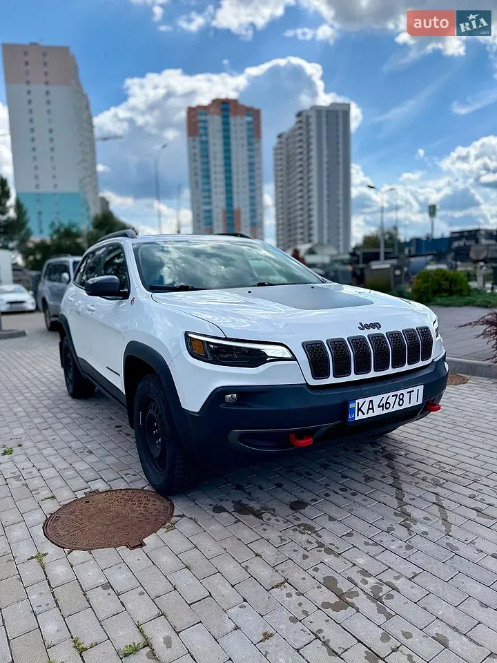 Jeep Cherokee 2019 photo 3