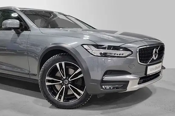 Volvo V90 Cross Country 2020 photo 2