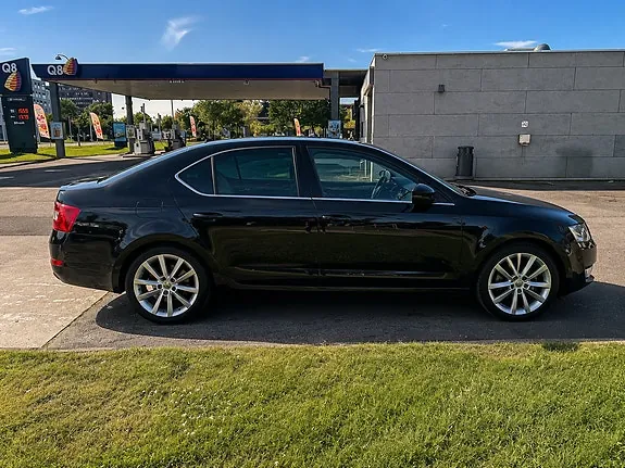 Skoda Octavia 2015 photo 3