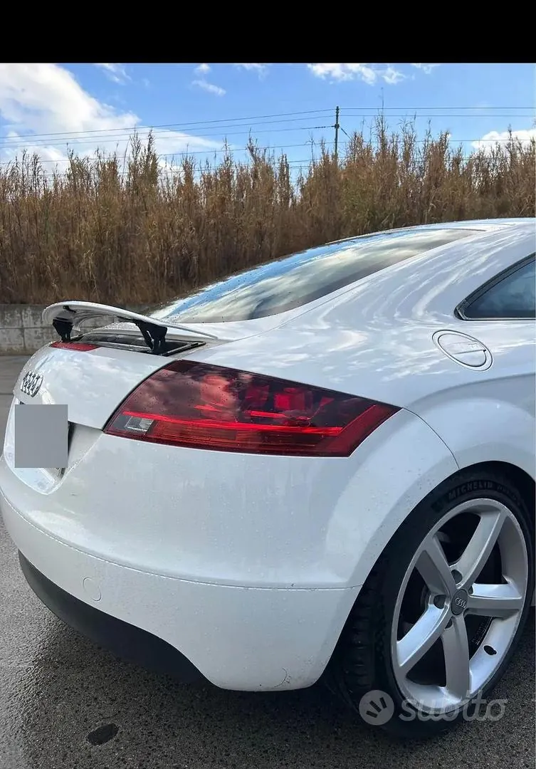 Audi Tt 2010 photo 5