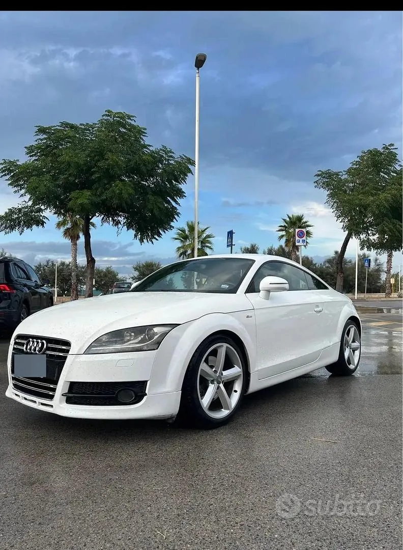 Audi Tt 2010 photo 2
