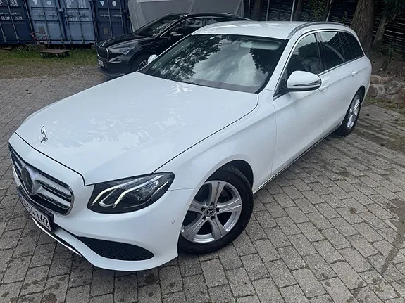 Mercedes-Benz E220 D