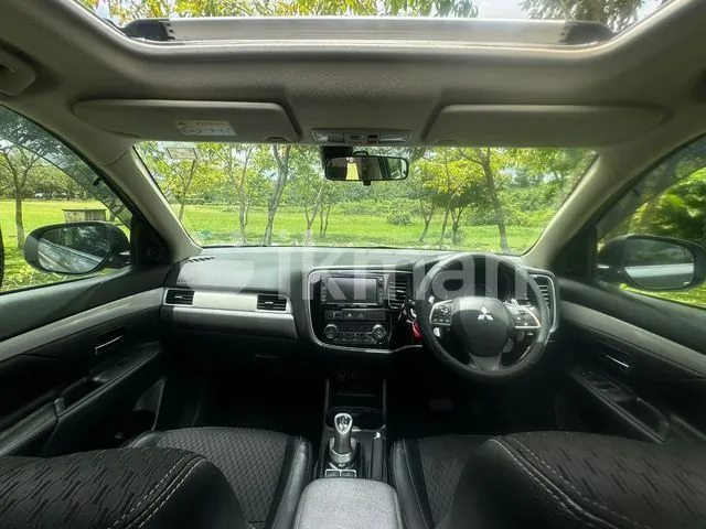 Mitsubishi Outlander 2015 photo 4