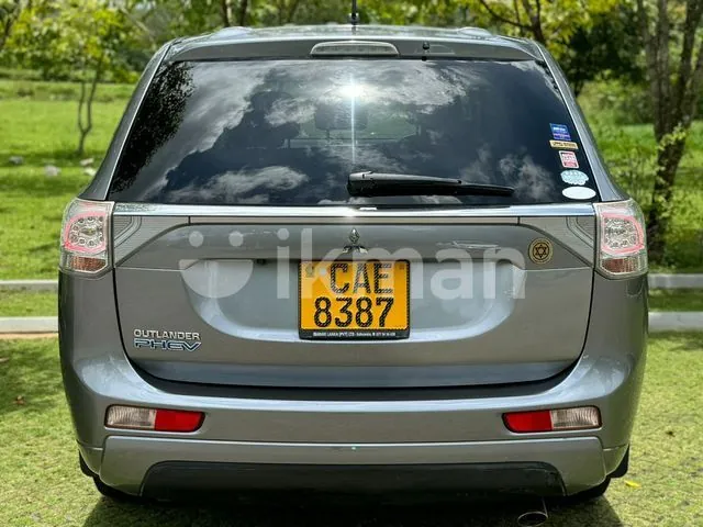 Mitsubishi Outlander 2015 photo 3