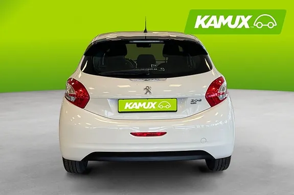 Peugeot 208 2014 photo 5