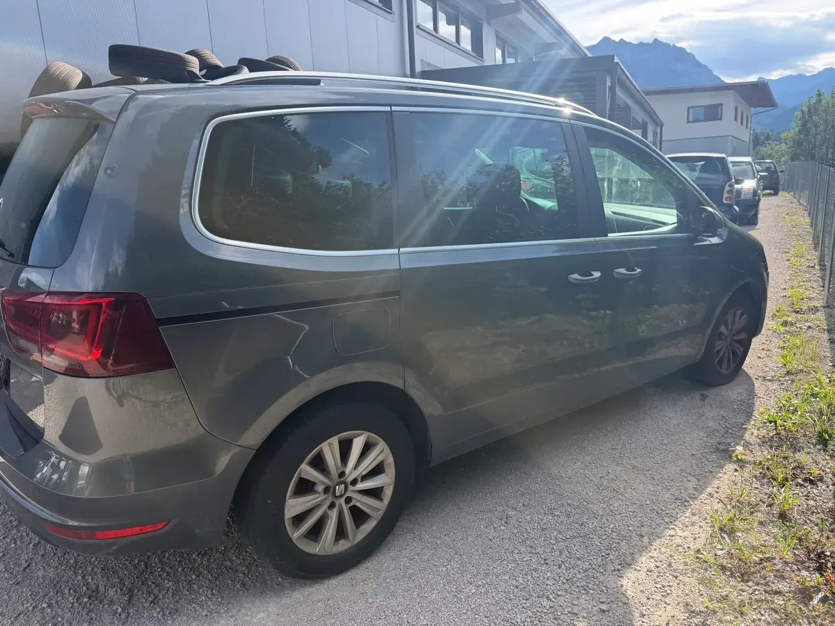 Seat Alhambra 2015 photo 3