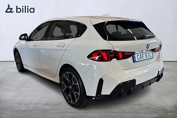 BMW 120 2026 photo 2