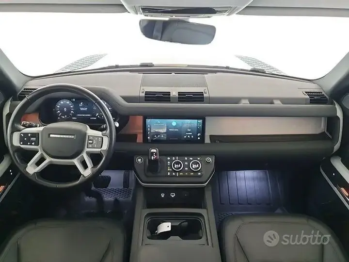 Land Rover Defender 2023 photo 4