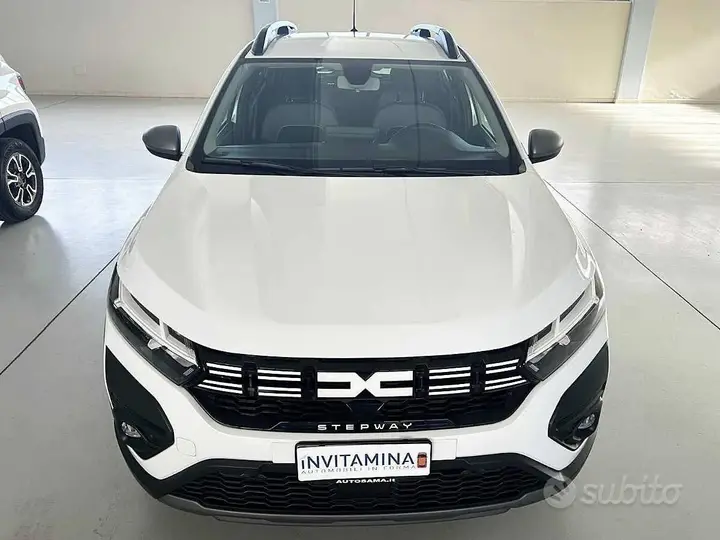 Dacia Sandero Stepway 2023 photo 2