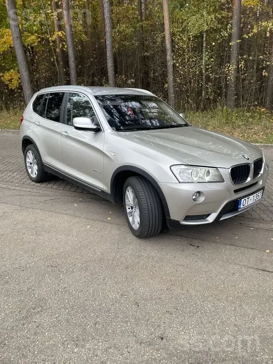 BMW X3 2011 photo 2